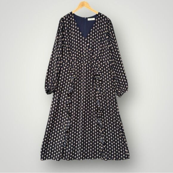 A Beautiful Soul Dresses & Skirts - Elegant Black Floral Maxi Dress